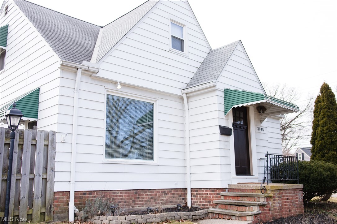 Lorain Woods - Residential