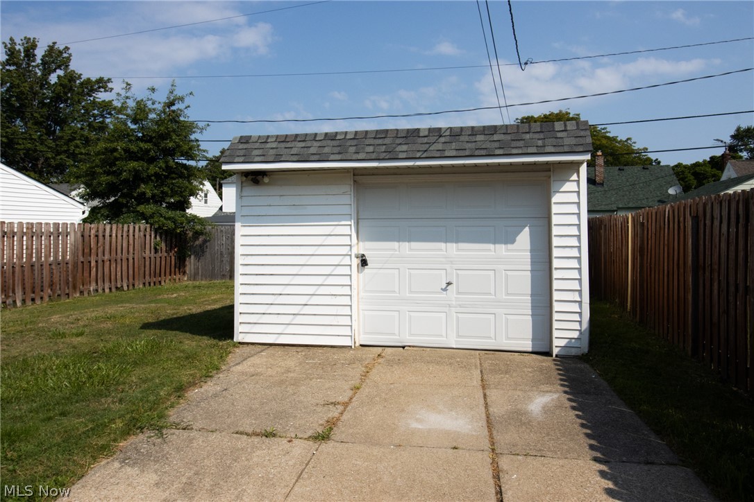 24791 Drakefield Avenue