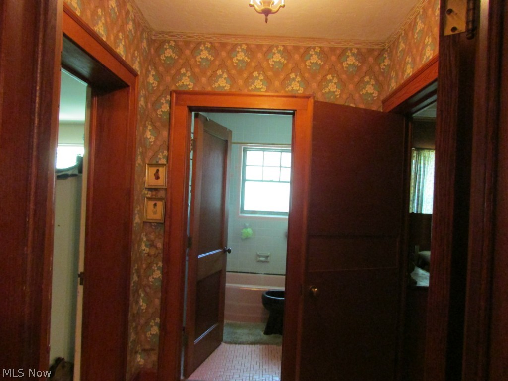 Lake Lucerne - Residential Lease