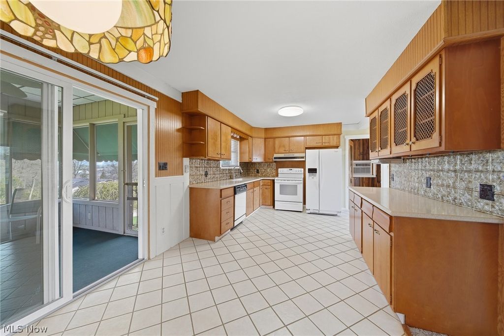 Photo of 5625 Strausser Street NW, North Canton, OH 44720 (MLS # 5198580)