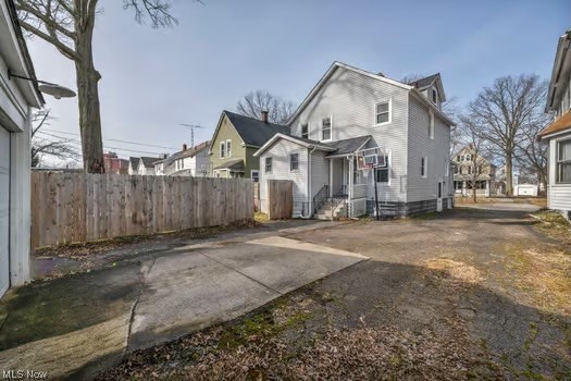 Hill Realty Cos 01 - Residential