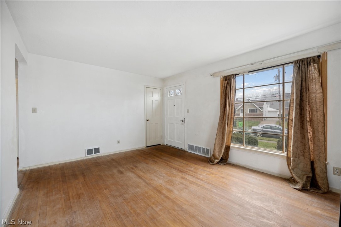 Noble Lawn - Residential