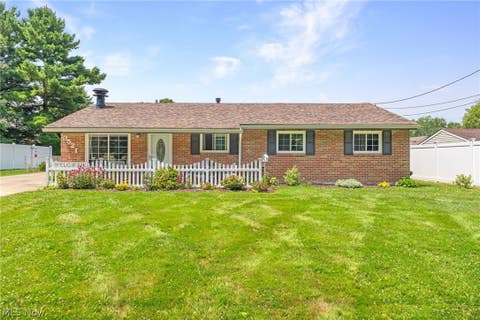 Homes For Sale - 3521 Lawndale Drive<br/> Kent, OH 44240