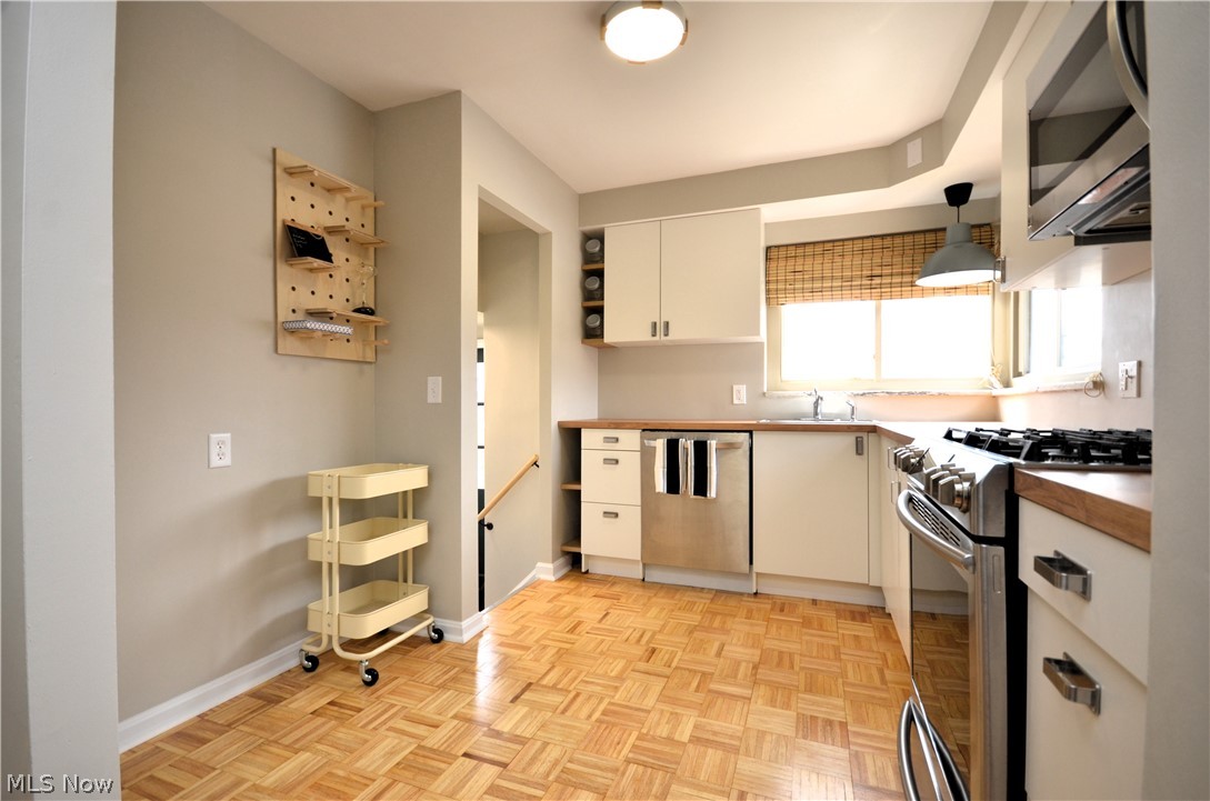 Fournier Realty Cos Fournier- - Residential