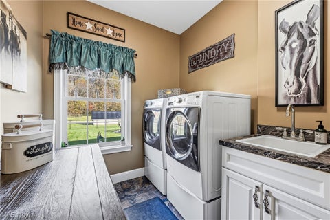 Tiny photo for 44216 Morris Road, Lisbon, OH 44432 (MLS # 5255006)