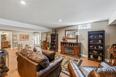 Tiny photo for 44216 Morris Road, Lisbon, OH 44432 (MLS # 5255006)