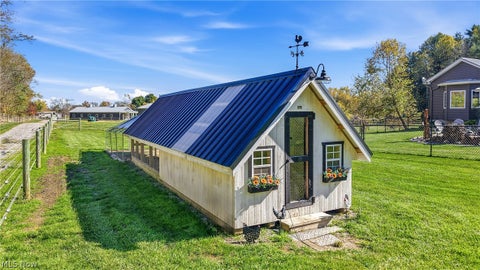 Tiny photo for 44216 Morris Road, Lisbon, OH 44432 (MLS # 5255006)