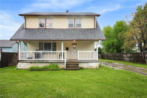 Homes For Sale - 564 Williams Street<br/> Lake County, Painesville, OH 44077