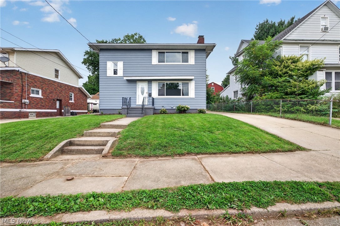 309 E Baird Avenue