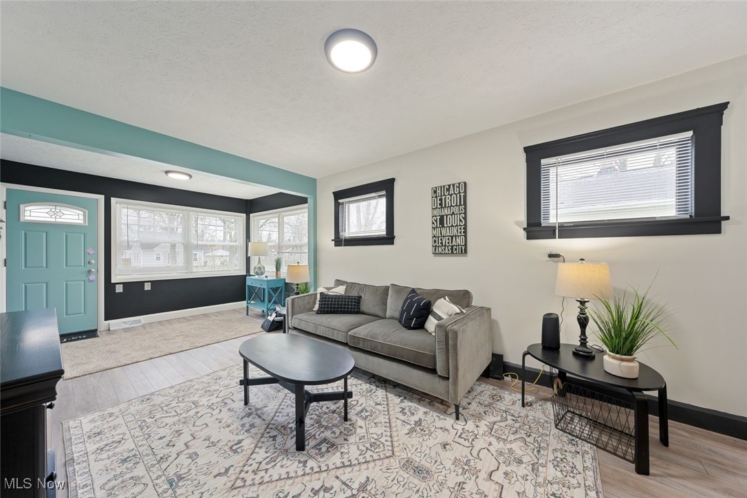 Weimals & Omalleys Resub - Residential Lease