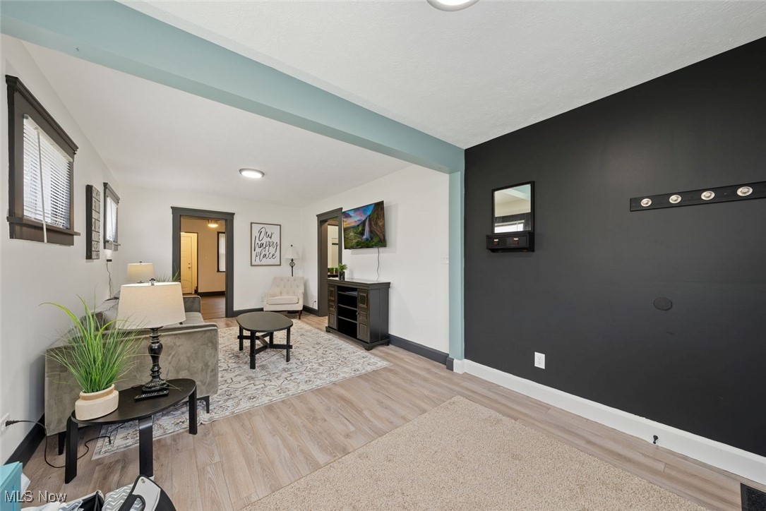 Weimals & Omalleys Resub - Residential Lease