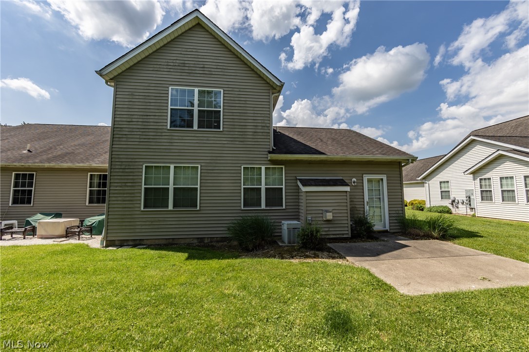 Commons/Falls Condo Ph 08 - Residential