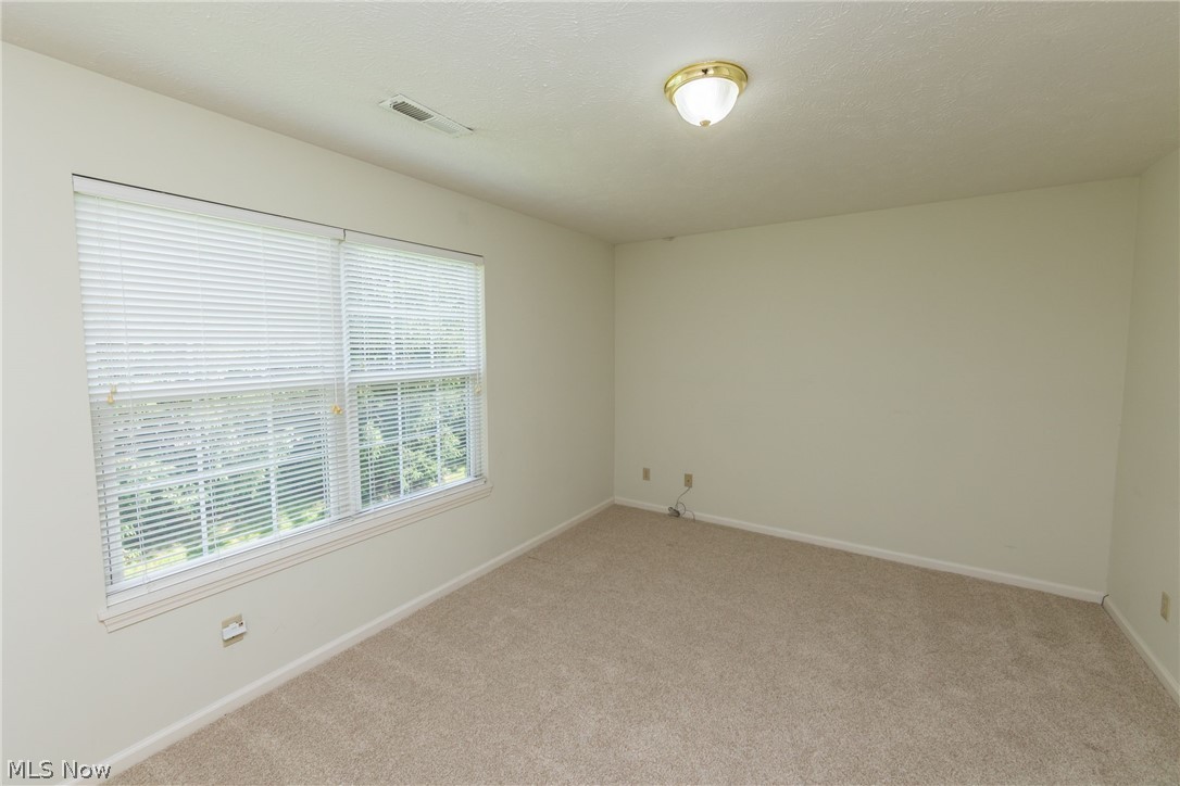 Commons/Falls Condo Ph 08 - Residential