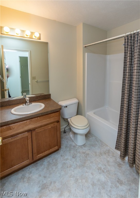 Commons/Falls Condo Ph 08 - Residential