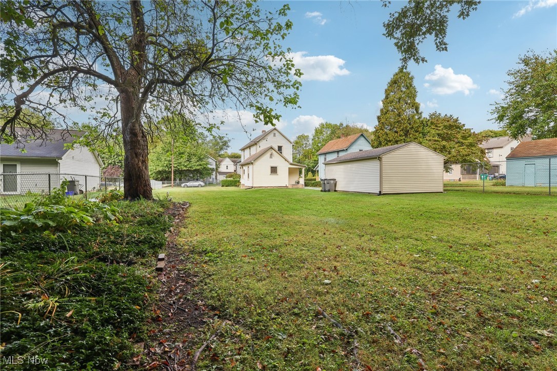 George M Montgomery Et Al - Residential