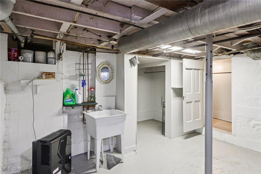 George M Montgomery Et Al - Residential