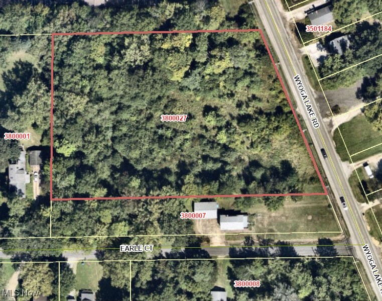 Prime Commercial Land Opportunity – Cuyahoga Falls, OH Discover an exceptional development opportunity with this commercial vacant land in a highly desirable location in Cuyahoga Falls. Situated just north of Akron and south of Cleveland, this property offers convenience and visibility located on Wyoga Lake Blvd, between Graham Rd and Steels Corners Rd with near access to Route 8 for seamless connectivity. Zoned Mixed Use 4 (MU-4) – allowing for a variety of commercial, retail, office, or mixed-use development opportunities. Fairly flat topography for efficient site planning and construction.