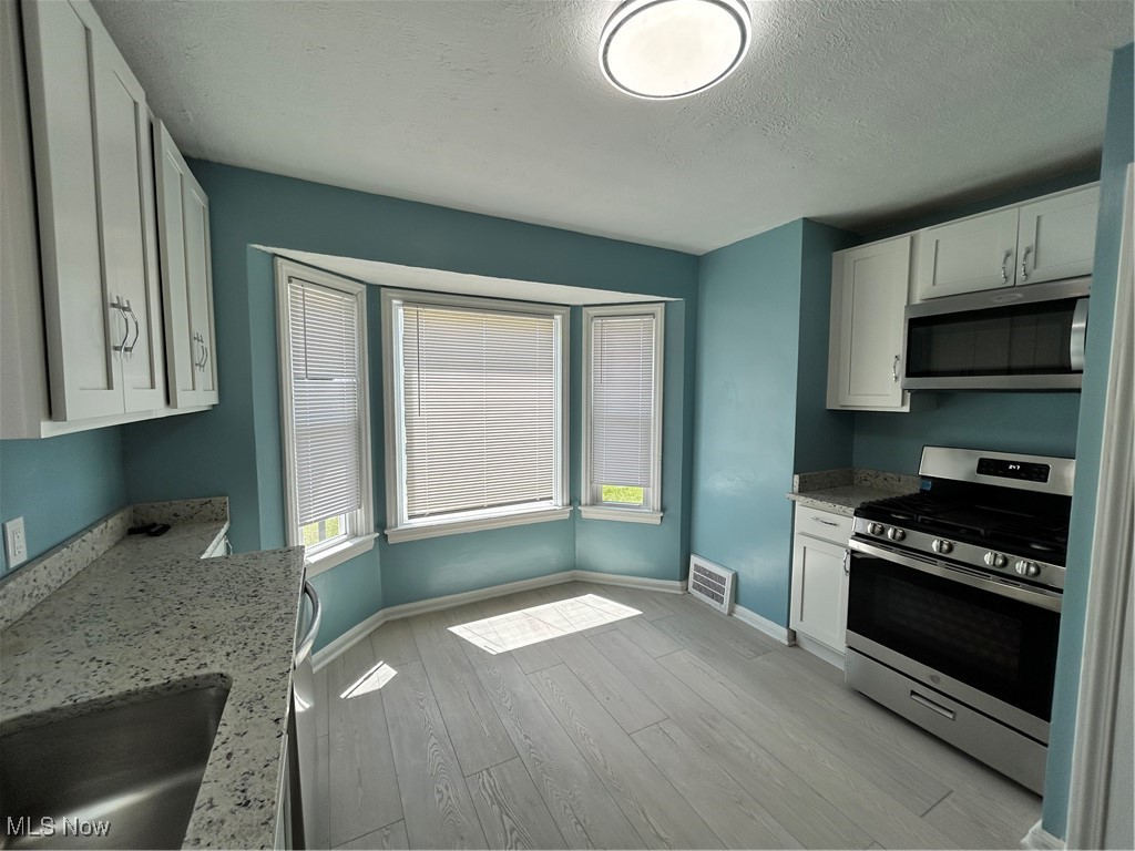 15911 Glendale Avenue, Cleveland, Ohio image 7