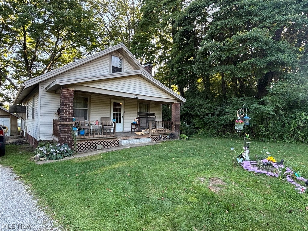 2806 3rd Street NE