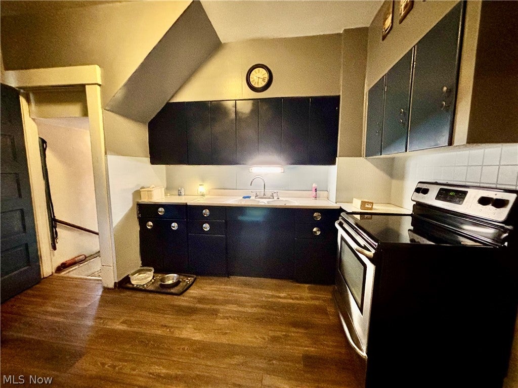 2806 3rd Street NE