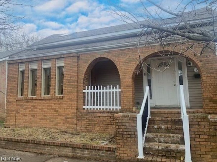 Lovely 3 bedroom 1 bath quaint brick and vinyl home with an oversized detached garage. Nice high ceilings and skylights with an open loft is so unexpected when first walking in, giving the room so much light. Home has a large eat-in kitchen with appliances and newer flooring throughout. There is a beautiful sunroom off of the kitchen facing the back patio. Call your favorite Realtor today for your private showing.