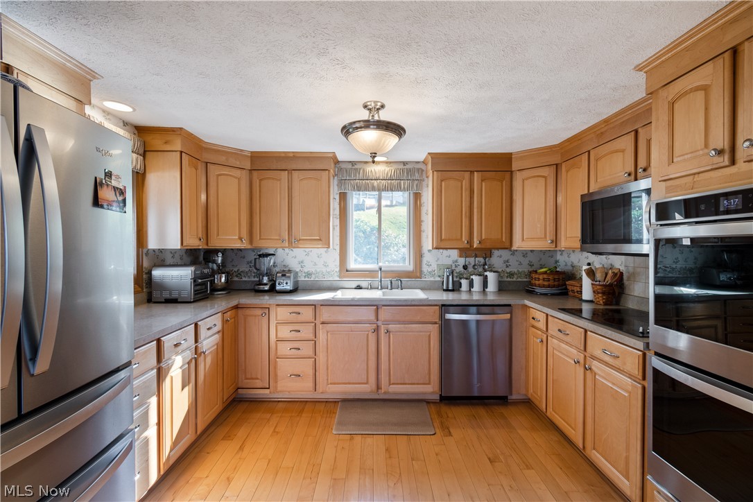 Oak Point - Residential