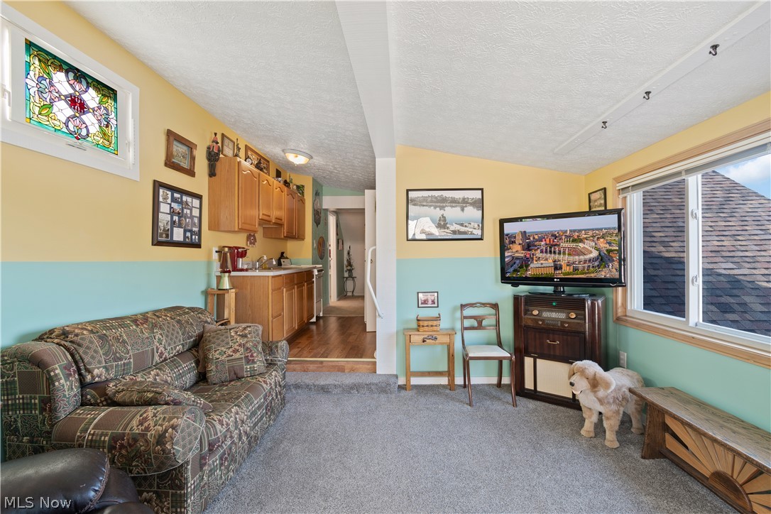 Oak Point - Residential