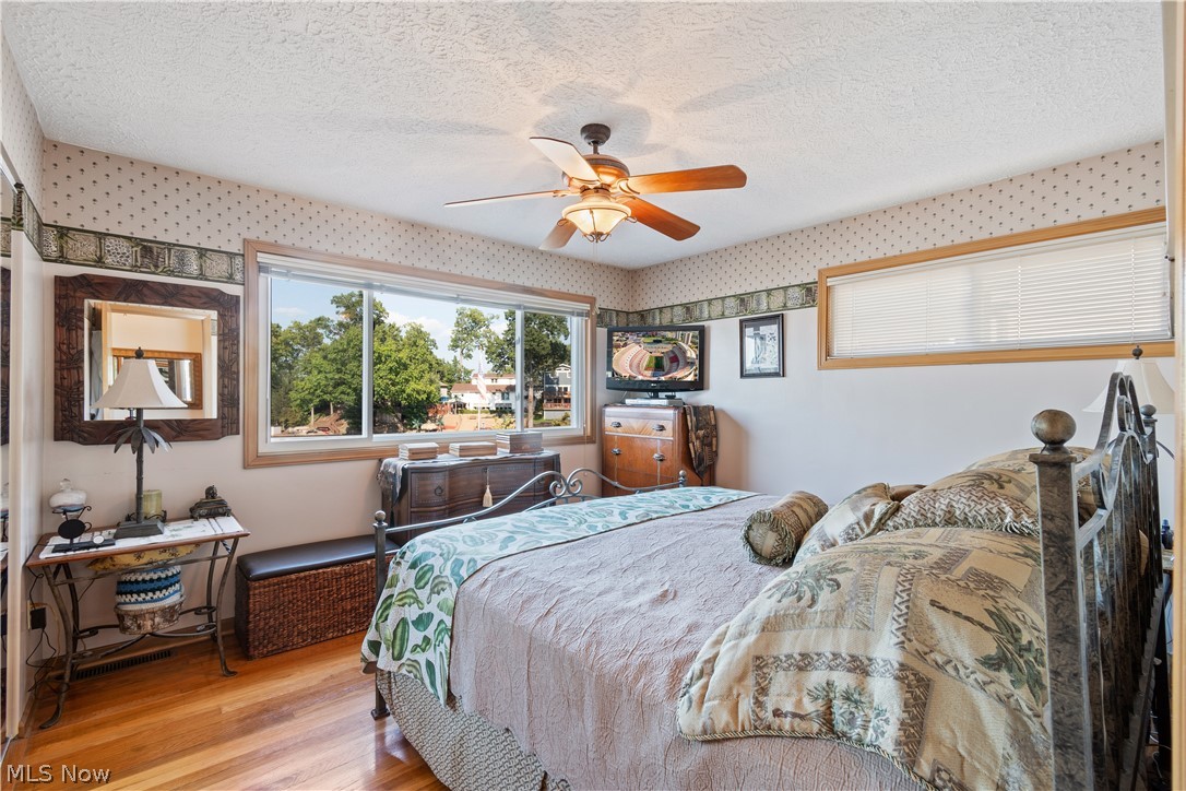 Oak Point - Residential