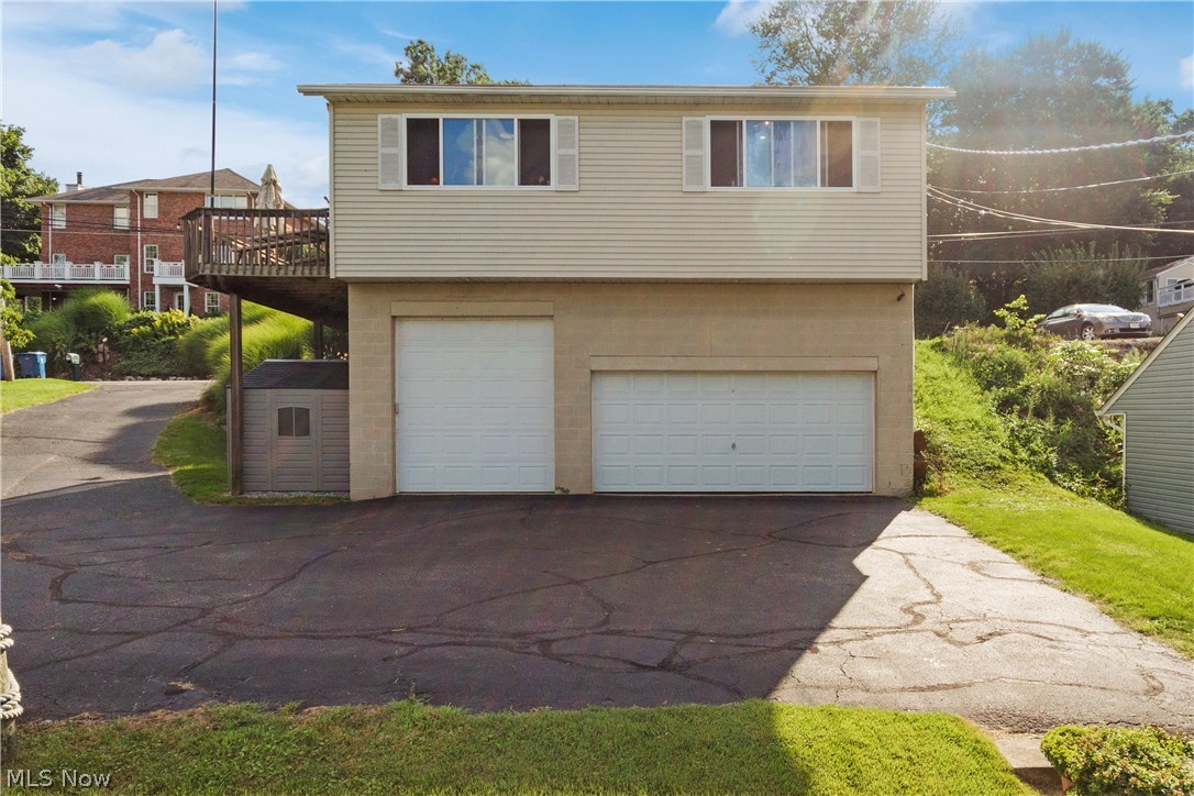 Oak Point - Residential