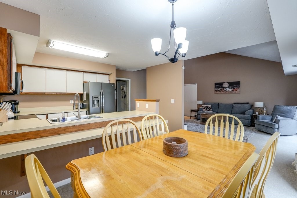 1430 Loop Road, Kent, Ohio image 11