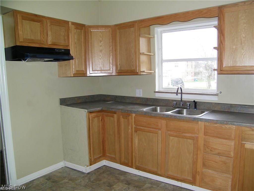 Belmont Realty Cos 01 - Residential