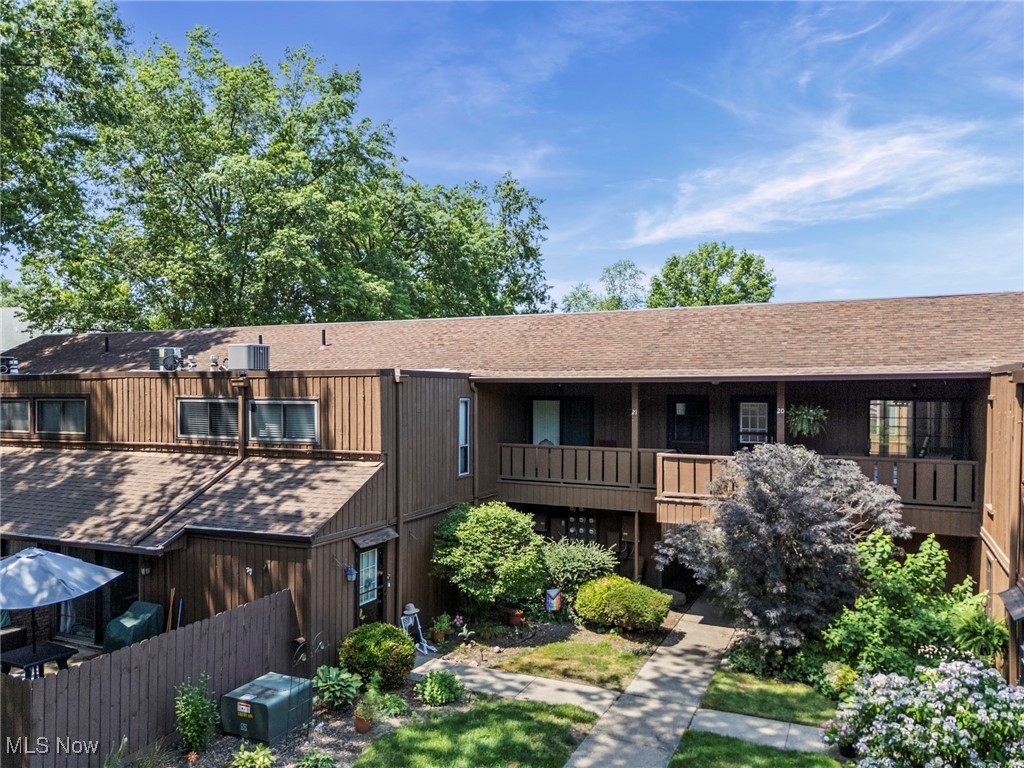 Smugglers Cove Condo 04 - Residential Lease