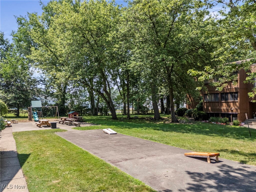 Smugglers Cove Condo 04 - Residential Lease