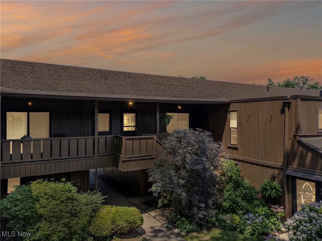 Smugglers Cove Condo 04 - Residential Lease