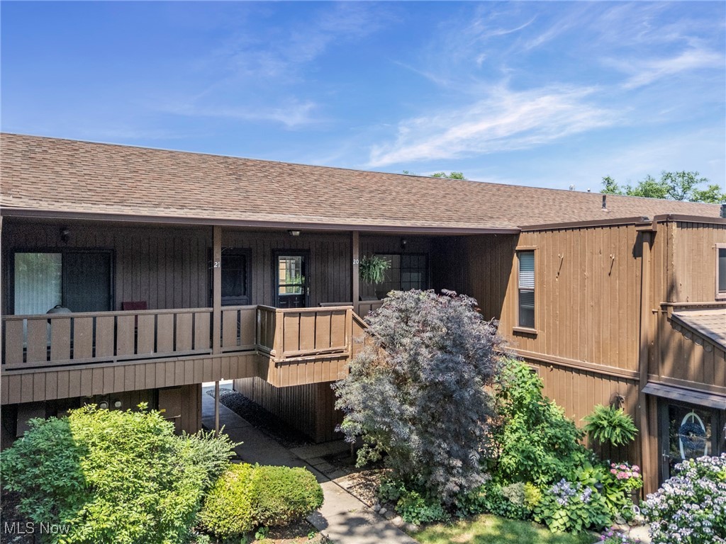 Smugglers Cove Condo 04 - Residential Lease