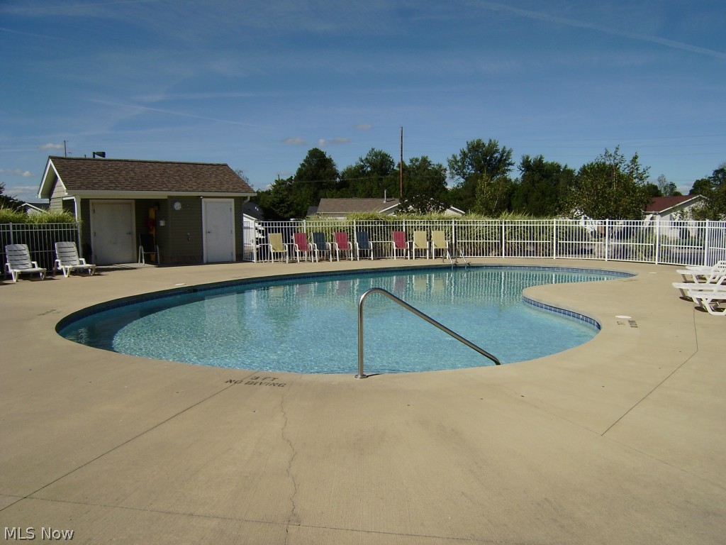 Lakeside Terrace - Residential