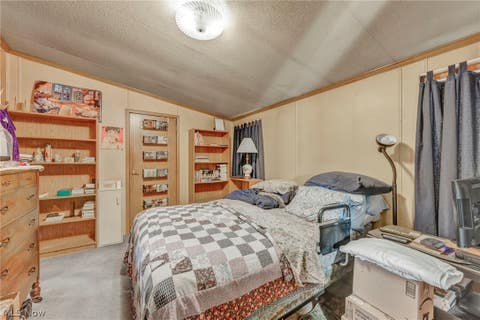 Tiny photo for 16 Cherry Lane, Olmsted Township, OH 44138 (MLS # 5238949)
