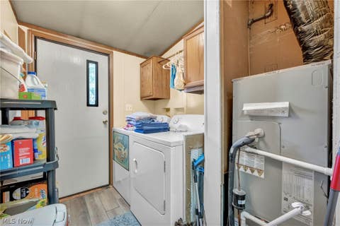 Tiny photo for 16 Cherry Lane, Olmsted Township, OH 44138 (MLS # 5238949)
