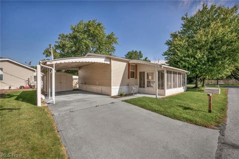 Tiny photo for 16 Cherry Lane, Olmsted Township, OH 44138 (MLS # 5238949)