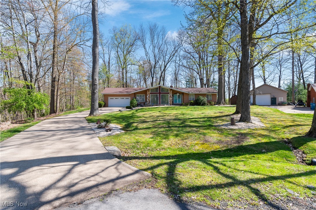 2471 Maylo Path, Akron, Ohio image 2