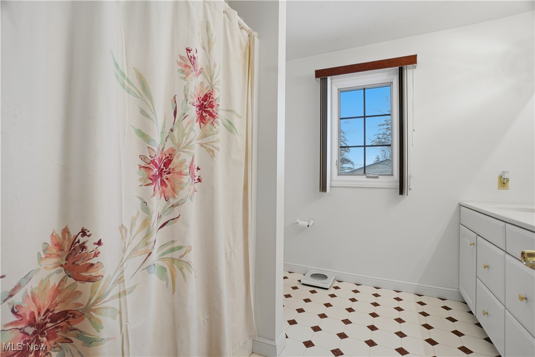 Connecticut Western Reserve - Residential