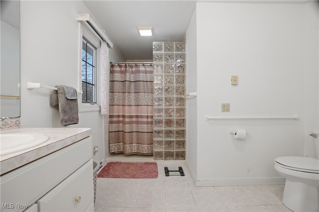 Connecticut Western Reserve - Residential