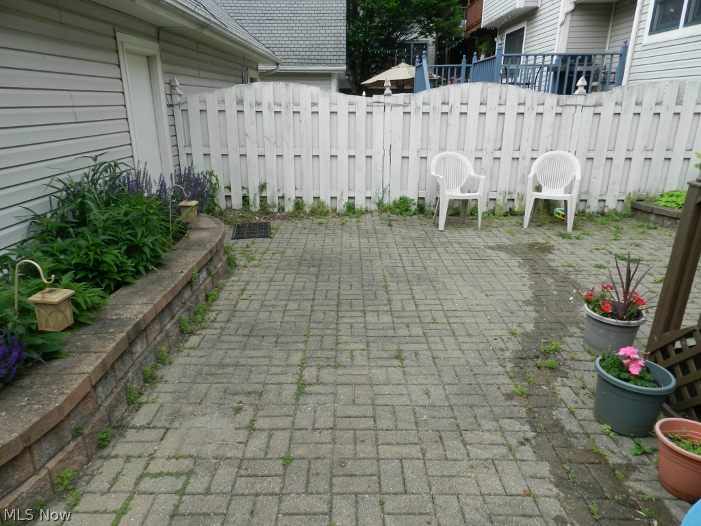 Franklin Green Twnhs - Residential