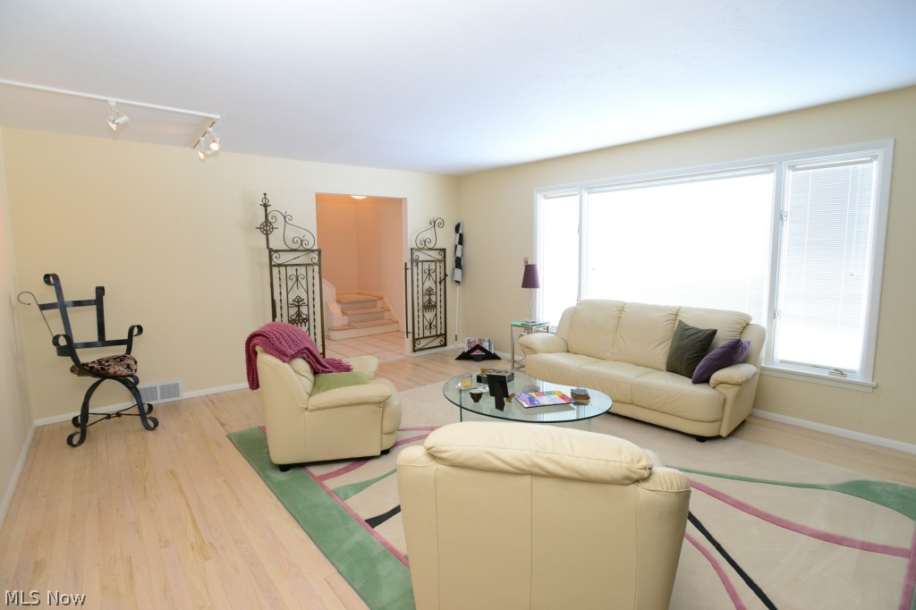 Hilltop Drive - Residential