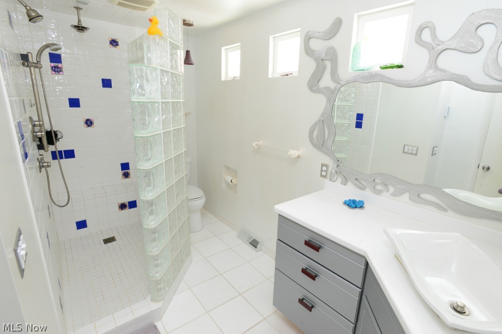 Hilltop Drive - Residential