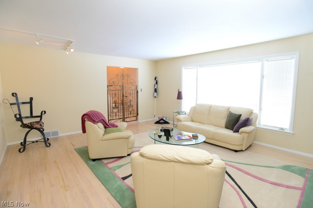 Hilltop Drive - Residential