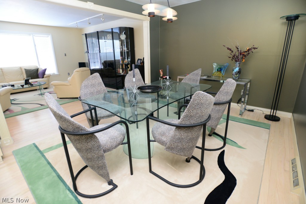 Hilltop Drive - Residential