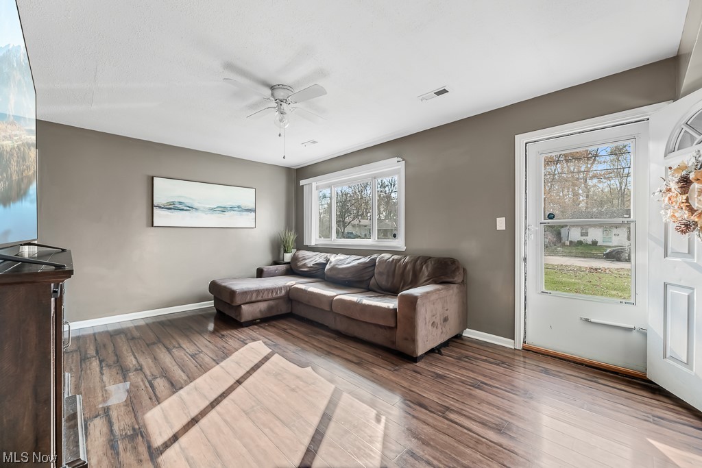 Wyles Brothers Bldg Cos Co Ke - Residential