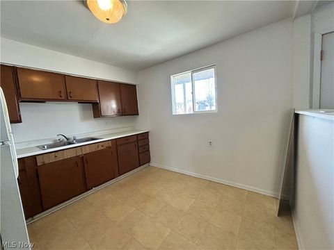 Tiny photo for 301 Martin Avenue, Follansbee, WV 26037 (MLS # 5187731)