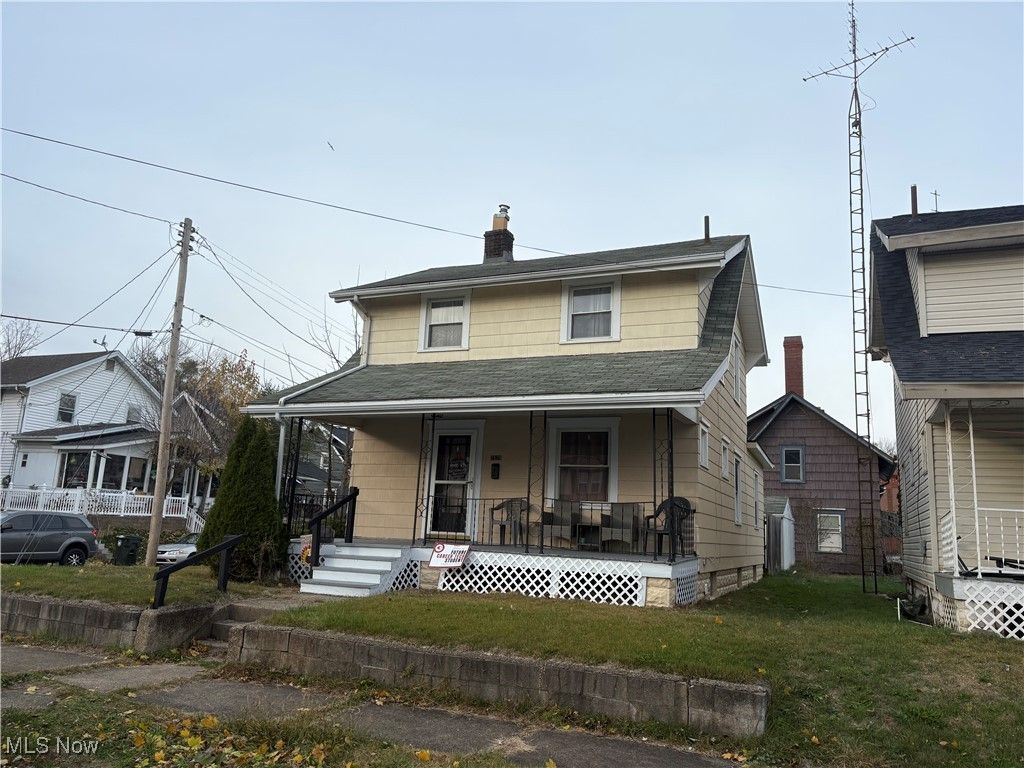 Photo of 2529 17th Street NE, Canton, OH 44705 (MLS # 5176739)